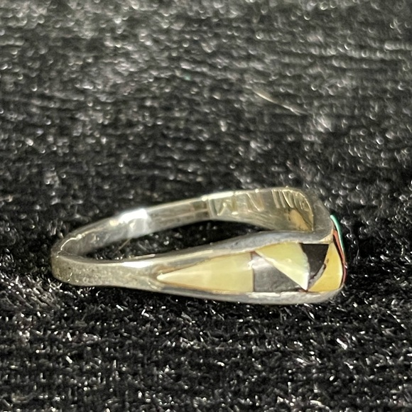 Zuni inlay ring size 7 1/4. - Picture 3 of 7